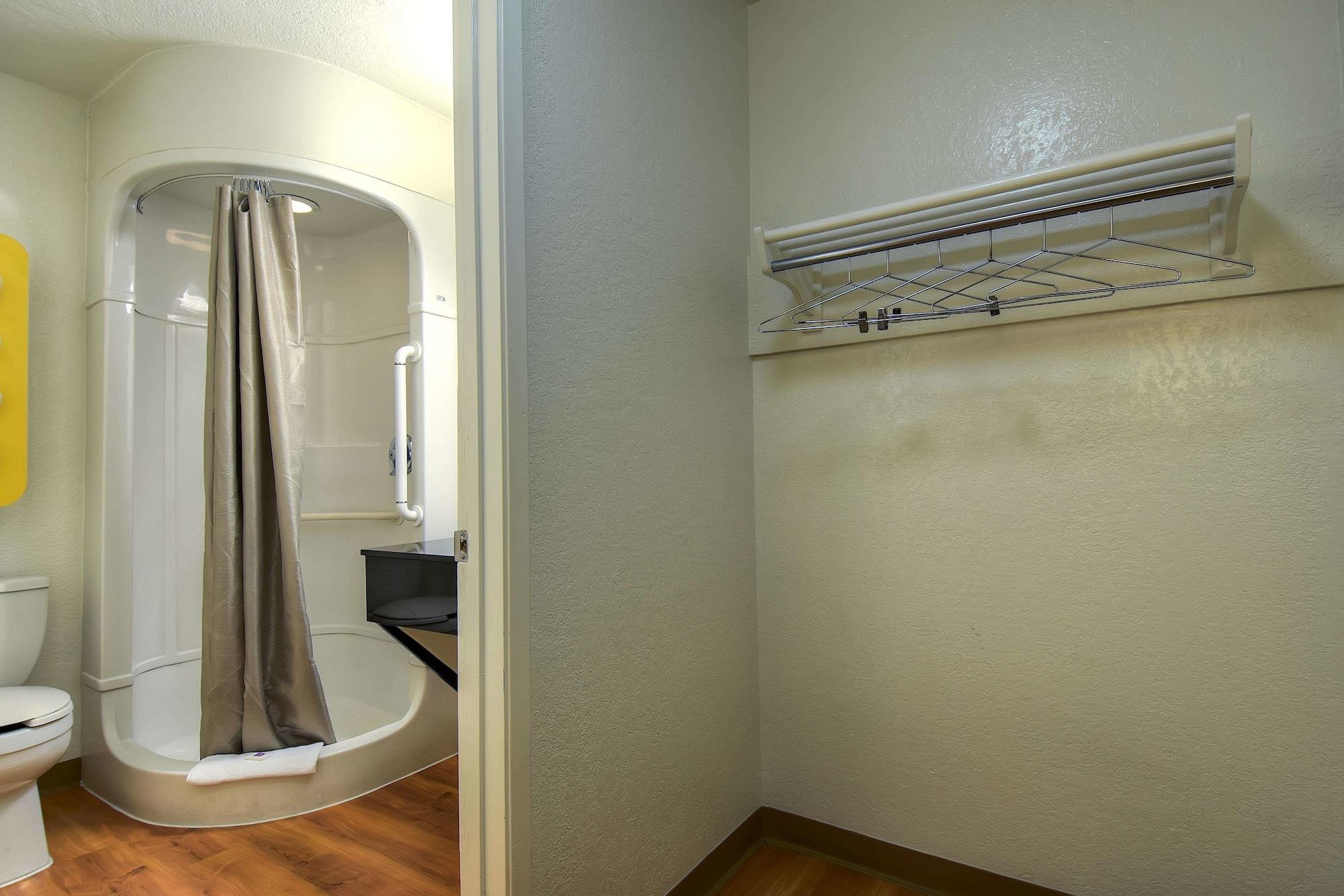 Hotel 6-westminster, Ca - South - Long Area Westminster